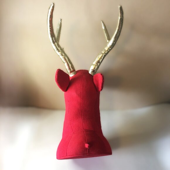 PLUSH RED REINDEER with Gold Antlers WALL DECOR 𐂂 - Picture 6 of 13